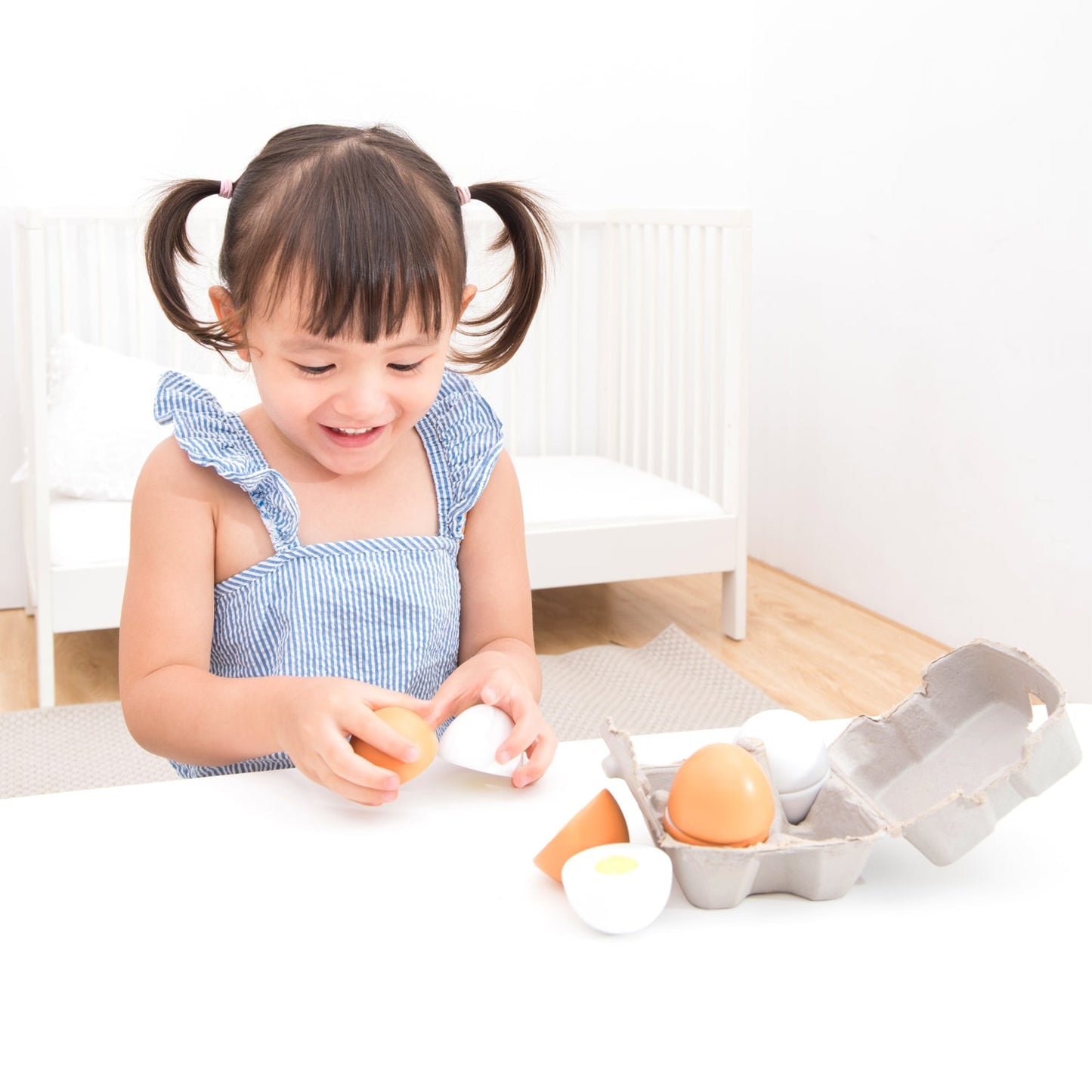 Wooden Eggs - 4 pieces - 10600